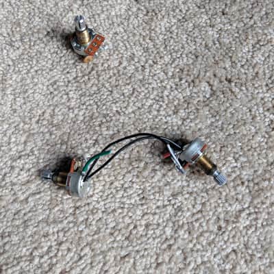 Lot Of Four EMG Pickups (81/81/60/85 Black) Plus Parts image 5