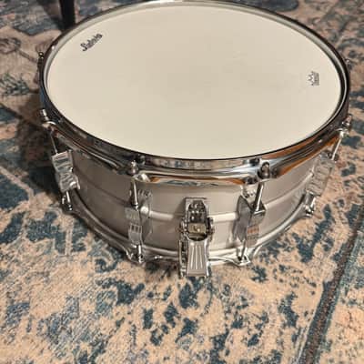Ludwig LA654BM Acrolite 6.5x14" 10-Lug Aluminum Snare Drum with P86C Strainer 2023 - Present - Brushed Aluminum image 10