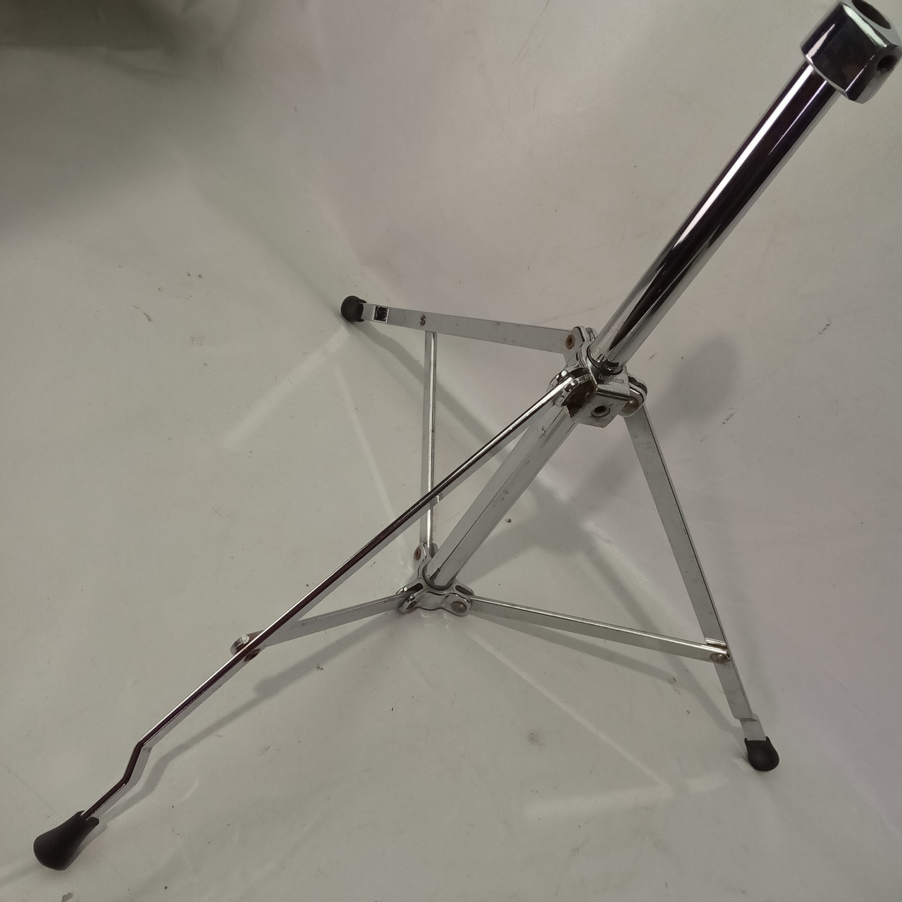Ludwig Cymbal Stand Tripod Base Atlas Chrome Vintage 60s USA Single-Braced 5/8" — main photograph