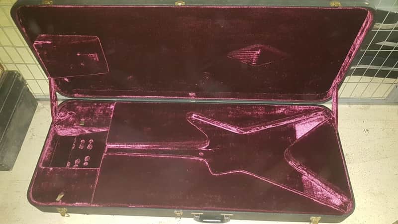 1979 DEAN ML CASE - made in USA image 1