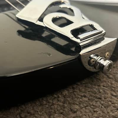 Rickenbacker 330 1997 Classic Jet glo Black tuxedo great condition image 14