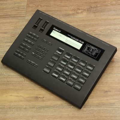 ROLAND R-8 Human Rhythm Composer [CB50815] (01/20)