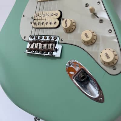 Fender American Performer Stratocaster with Maple Fretboard 2019 - Satin Surf Green image 3