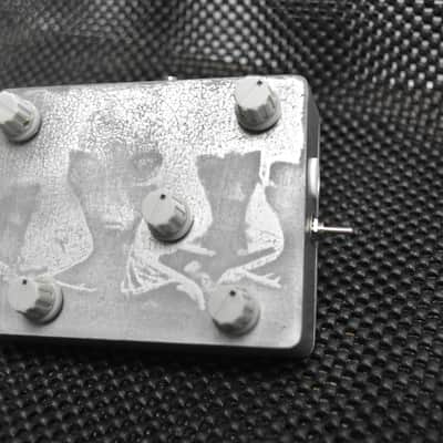 Frankenmusik Alien Drone Synth 2026 - Etched Aluminum image 3