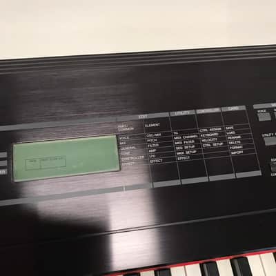 Yamaha S08 88 Key Programmable Synthesizer Keyboard & Kaces III Wheeled Gig Bag image 8