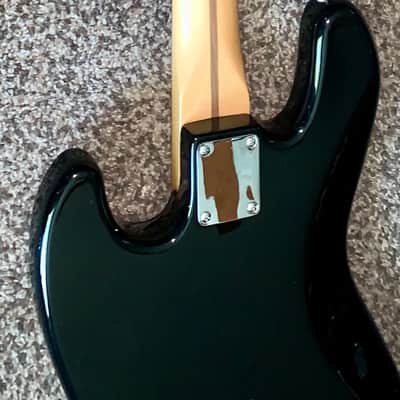2003 Fender Deluxe Active Jazz Bass electric guitar skb hardshell case image 17