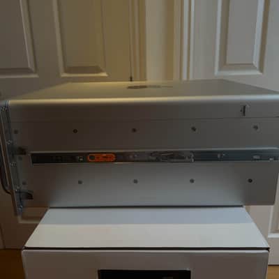 Apple Mac Pro Rack 2019, 96Gb, 2TB Internal SSD, Rack Rails image 8