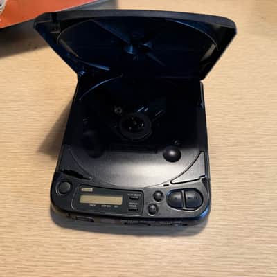 Sony Discman D-121 Portable CD Player – Complete in Box (CIB) – Serviced Rare🎶 image 6