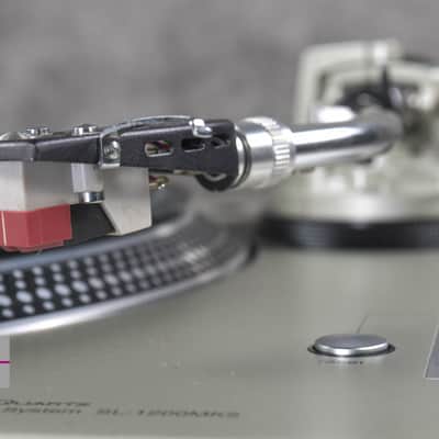 Technics SL-1200MK5 Silver Direct Drive DJ Turntable in Good Condition image 9