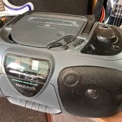 Vintage 1997 Magnavox AZ 8050 Boom Box Stereo AM/FM, CD, Cassette Player *READ* image 4