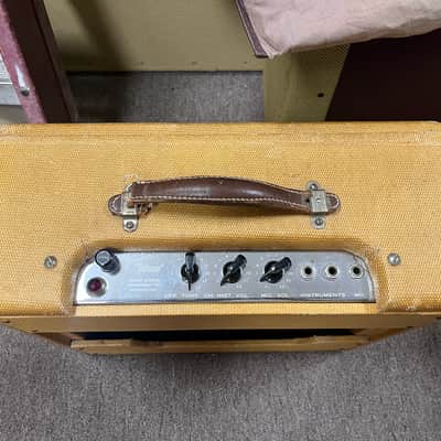 Fender Vintage Deluxe Amp 1948 Guitar Combo - Local Pickup Only! image 7