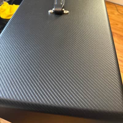 Bad Cat Hot Cat 2x12" Guitar Speaker Cabinet 2022 - Present Black with Silver Speckled Grille image 5