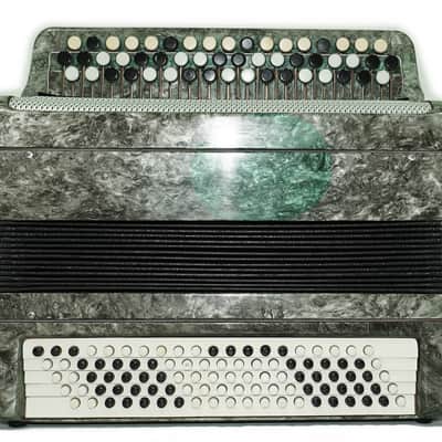 Russian Bayan Tulskiy, 3 Row Tula Chromatic Button Accordion, Vintage Music Box B System, New Straps and Soft Case, 2732 image 4