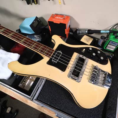 Rickenbacker 4001 Bass Guitar White 1974 Road Worn image 25