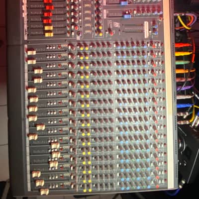 Allen & Heath GL2200 32 channels image 2