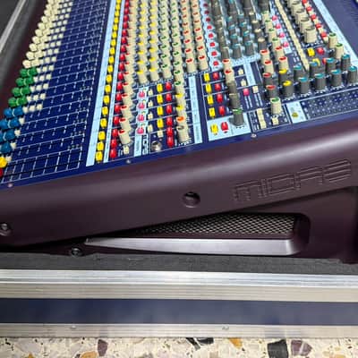 Midas Venice U32 32-Channel Mixing Console / USB Interface 2012 - 2016 - Blue image 10