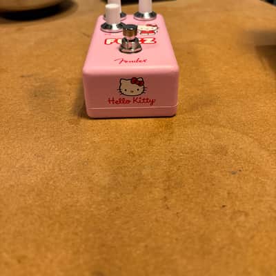 Fender Hello Kitty Fuzz 2024 - Present - Pink image 2