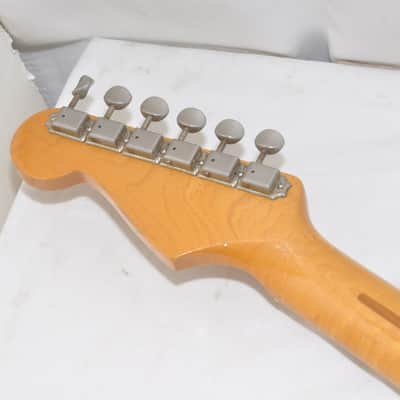 Fender Japan ST57（T）'57 Stratocaster 2-Tone Sunburst Electric Guitar Ref No 7526 image 12