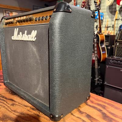 Marshall Valvestate 40V Model 8040 2-Channel 40-Watt 1x12" Guitar Combo 1991 - 1998 - Black image 3