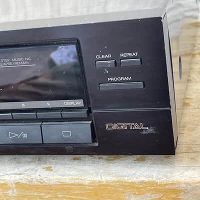 Vintage Akai CD-32 Compact Disc Player For Parts Or Repair 80s - Black image 5