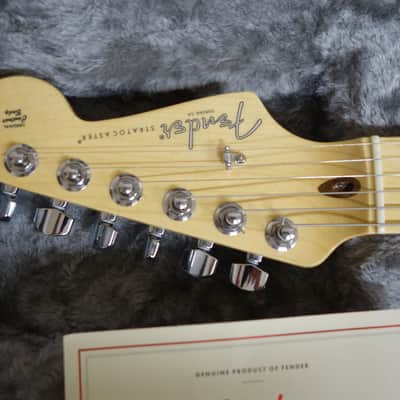 Fender Stratocaster Electric Guitar 2017 MADE IN USA image 4