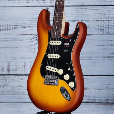 Fender Limited Edition American Performer Timber Stratocaster | Honey Burst image 5