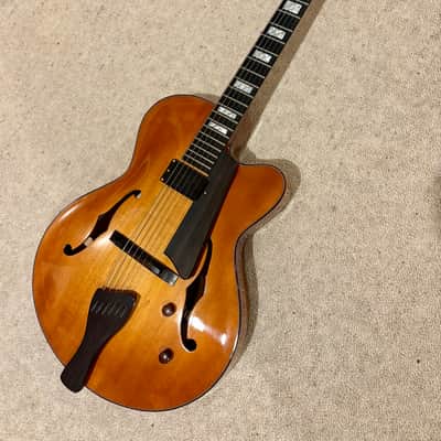 GORGEOUS MINTY Buscarino Corey Christiansen archtop jazz guitar 16" image 5