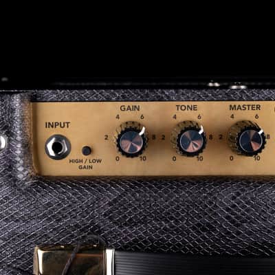 Magnatone Slash Collection Lil' Viper Purple Python Guitar Amplifier Combo image 5