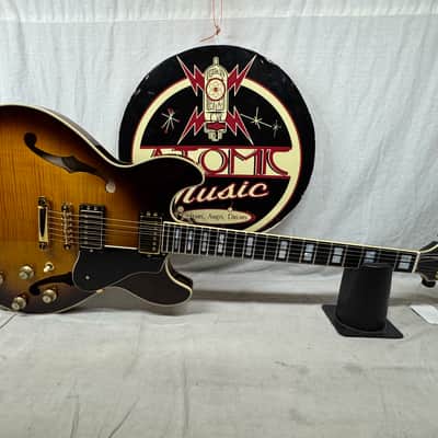 Yamaha SA2200 sa-2200 Semi-Hollowbody Guitar with Gator Case 2020 image 2