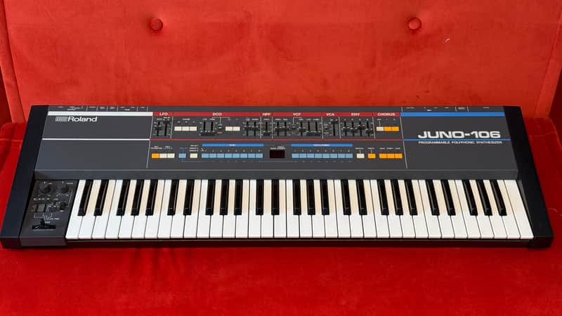 Roland Juno-106 61-Key Programmable Polyphonic Synthesizer 1984 - 1985 - Black image 1