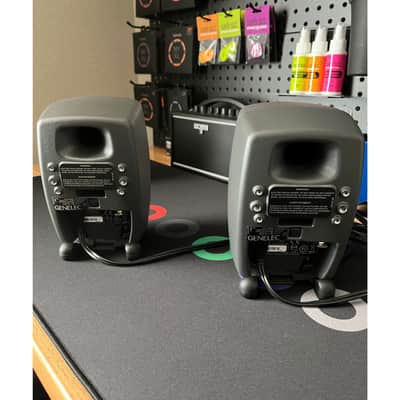 Genelec 8010A 3" Powered Nearfield Studio Monitor (Pair) 2014 - 2021 - Gray image 3