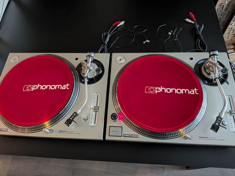 [Pair] Technics SL-1200MK5 Turntable - Silver image 1
