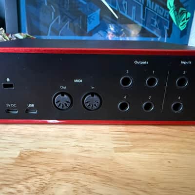 Focusrite Scarlett 4i4 4th Gen USB Audio Interface 2023 - Present - Red image 3