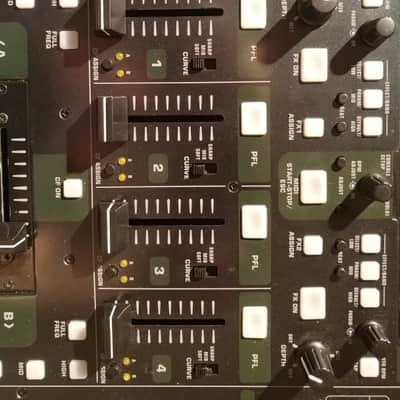Behringer DDM4000 Professional 4-Channel Digital DJ Mixer with Sampler image 3