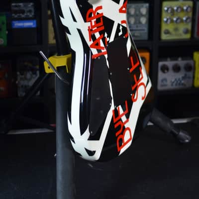 EVH Striped Series "Circles/See Ya" 2010 - 2024 - Gloss Black/White image 14