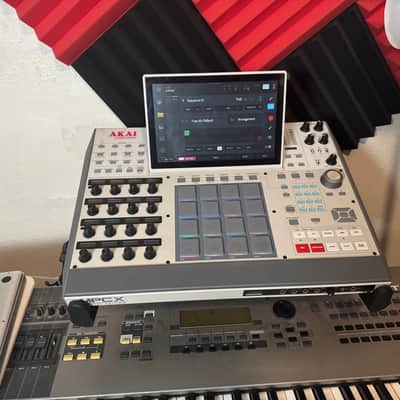 Akai MPC X Special Edition Standalone Sampler / Sequencer 2023 - Present - Grey image 5