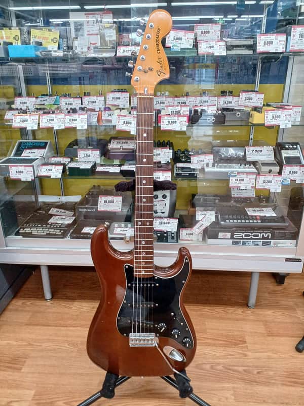 Fender Stratocaster Electric Guitar 1970s Vintage Model image 1