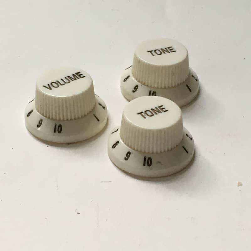 ? Fender Strat knobs Natural relic