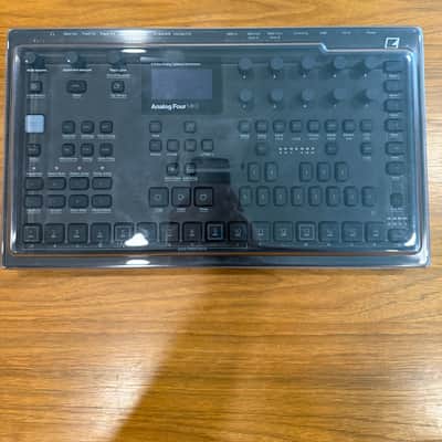 Elektron Analog Four MKII 4-Voice Tabletop Analog Synthesizer 2020 - Present - Black image 12