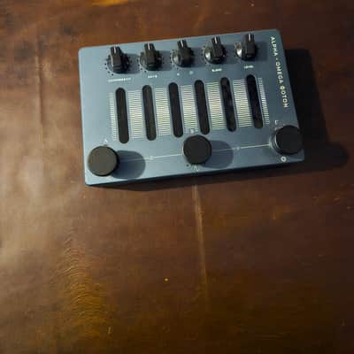 Darkglass Electronics Alpha Omega Photon Distortion 2021 - Present - Grey image 1