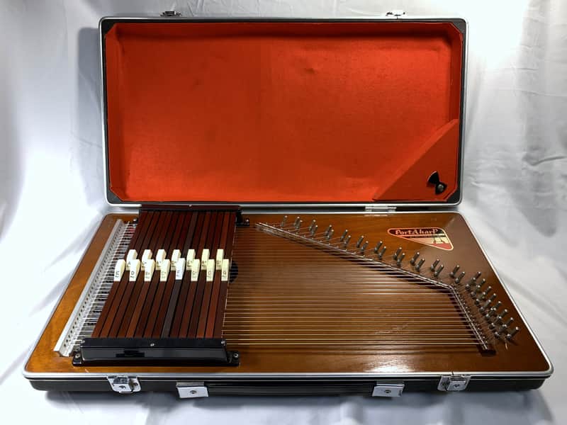 70/80's Rhythm Band 'PortAharp' 15-Chord Attache Case Autoharp image 1