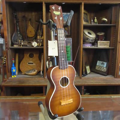 Harmony H1251/2 Soprano Ukulele with Hard Case c.1950's image 2