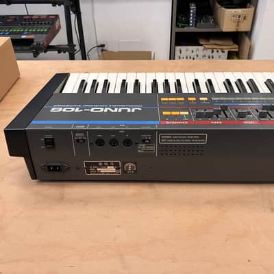 Roland Juno-106 image 5