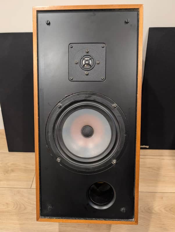Rogers LS 7 Bookshelf Loud Speakers 8 Ohms England Audiophile 100 Watts