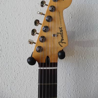 Mint Condition 2026 Fender Player II Stratocaster Electric Guitar - Polar White image 2