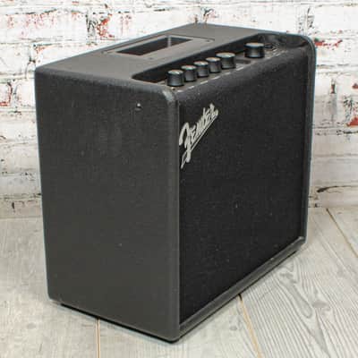 Fender - Mustang LT25 1x8 25w Digital Modeling Guitar Combo Amp - USED image 4