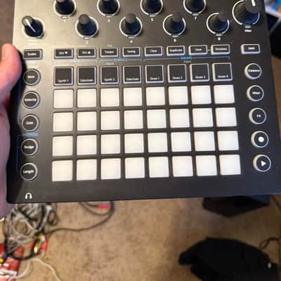 Novation Circuit Groovebox 2015 - 2021 - Black image 1