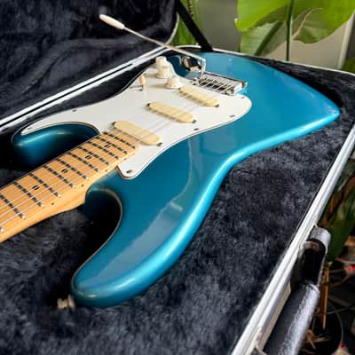 Fender Strat Plus with Maple Fretboard 1987 - 1998 - Lake Placid Blue image 24