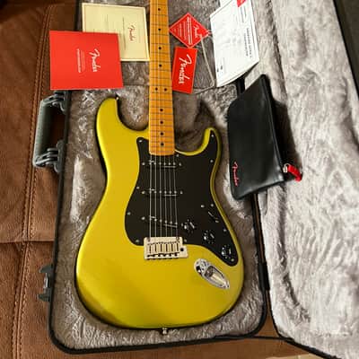 Fender Fender American Ultra II Stratocaster 2023 - Solar Flare image 1