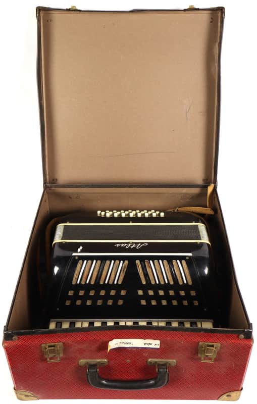 Atlas Sound 24 25 Piano Accordion